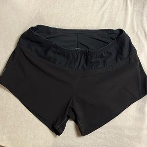 Oiselle Toolbelt Roga Shorts